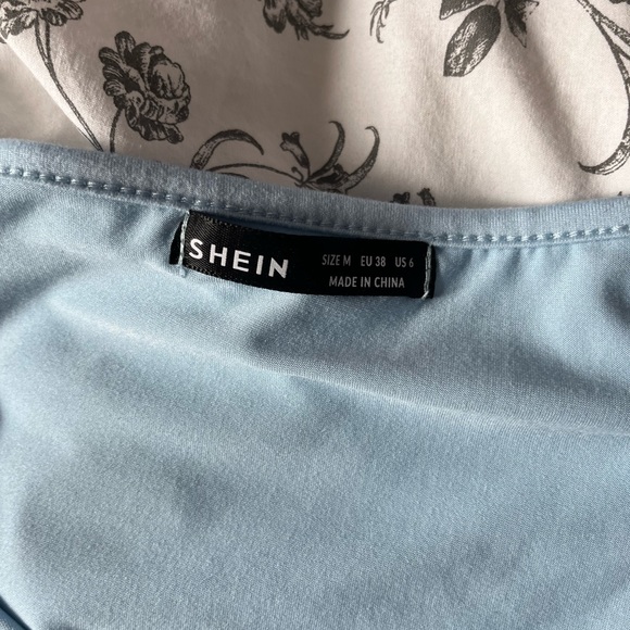 NWOT blue ruched long sleeve - Picture 3 of 3